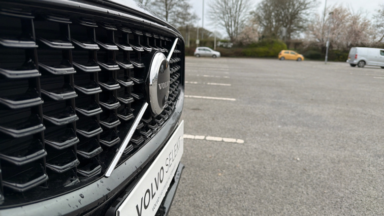 Volvo XC60 2.0 T8 [455] RC PHEV Ultimate Dark 5dr AWD Gtron Estate